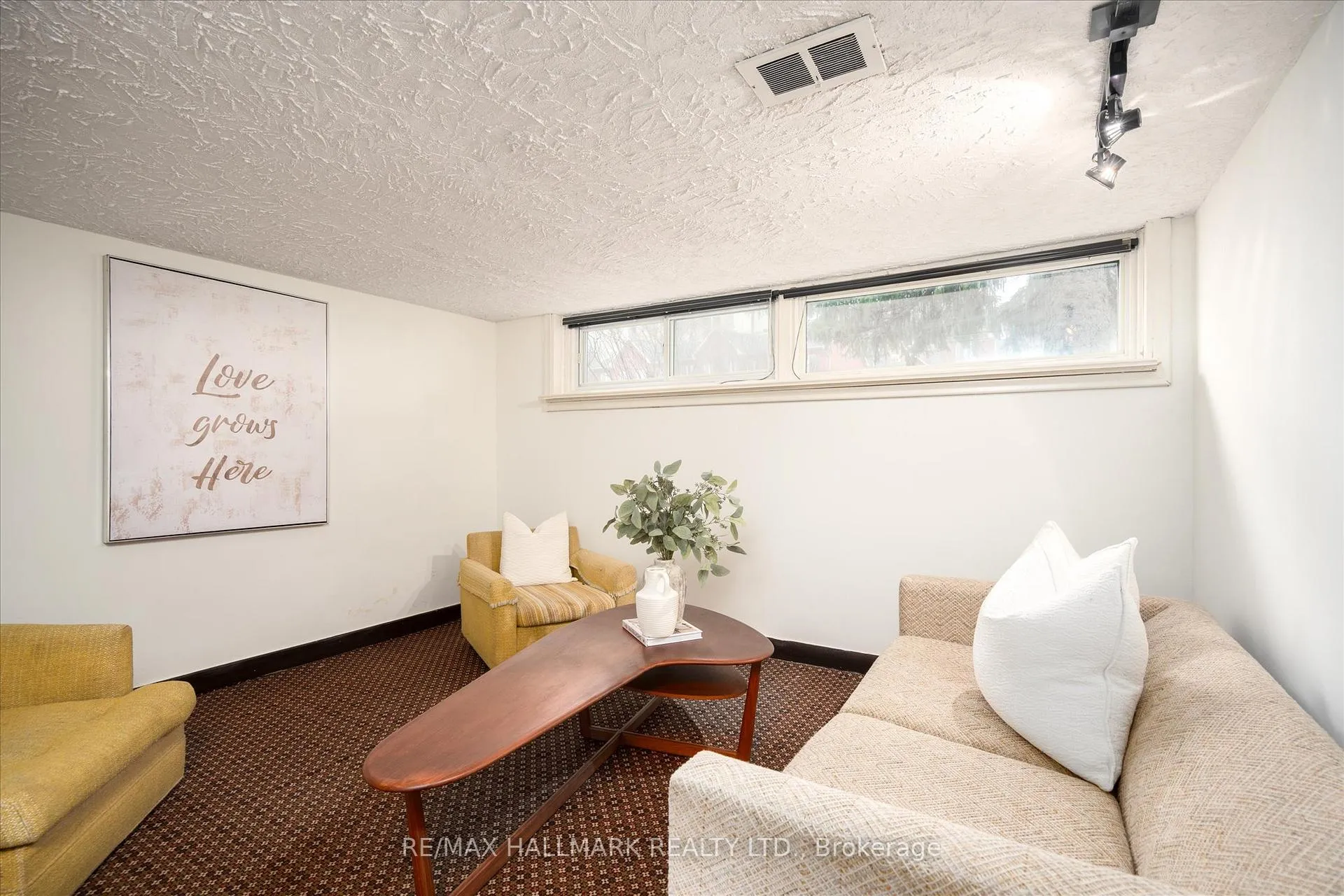 Photo 24 of 3782 St.Clair Avenue E, Scarborough, Cliffcrest — HOMEH