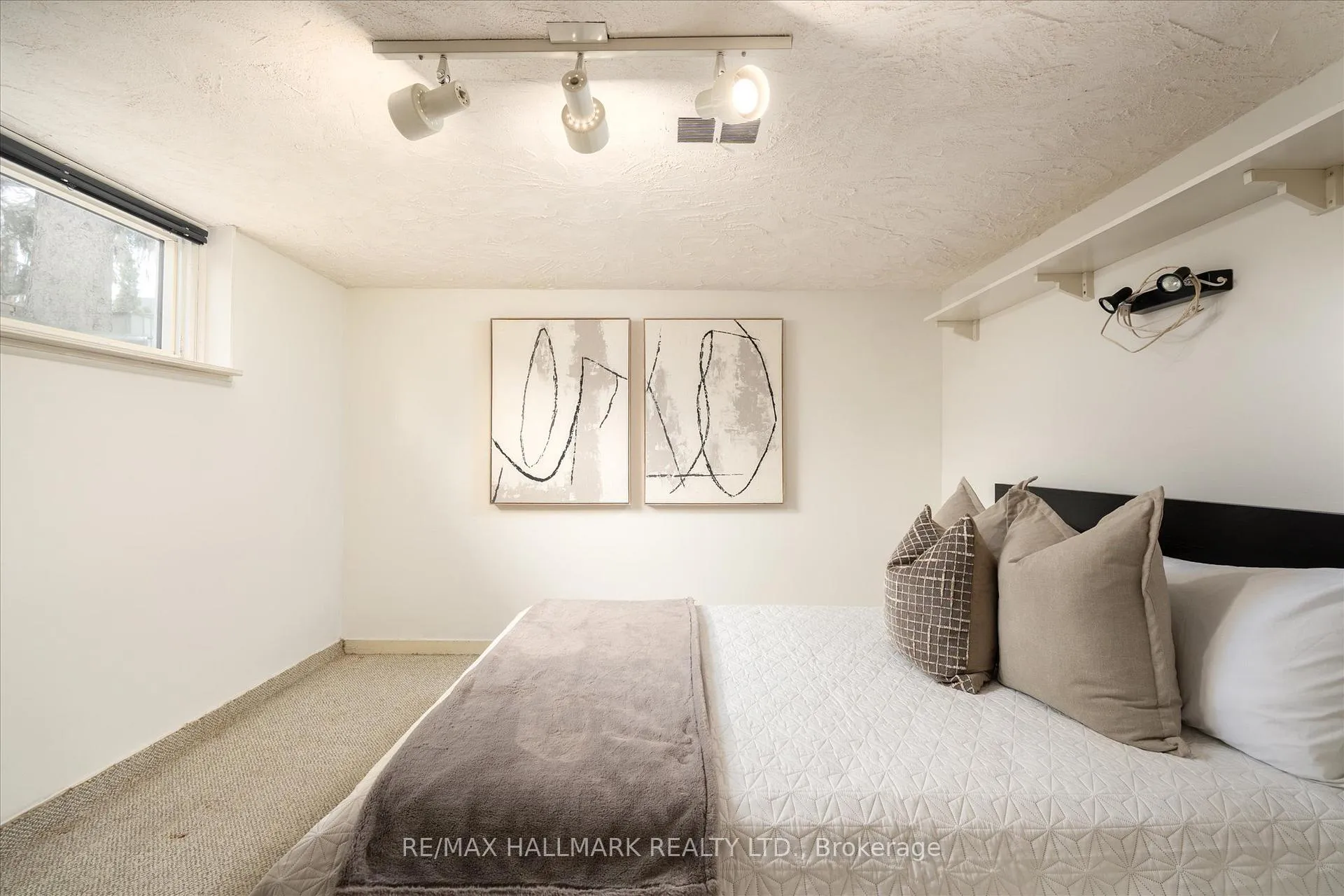 Photo 27 of 3782 St.Clair Avenue E, Scarborough, Cliffcrest — HOMEH