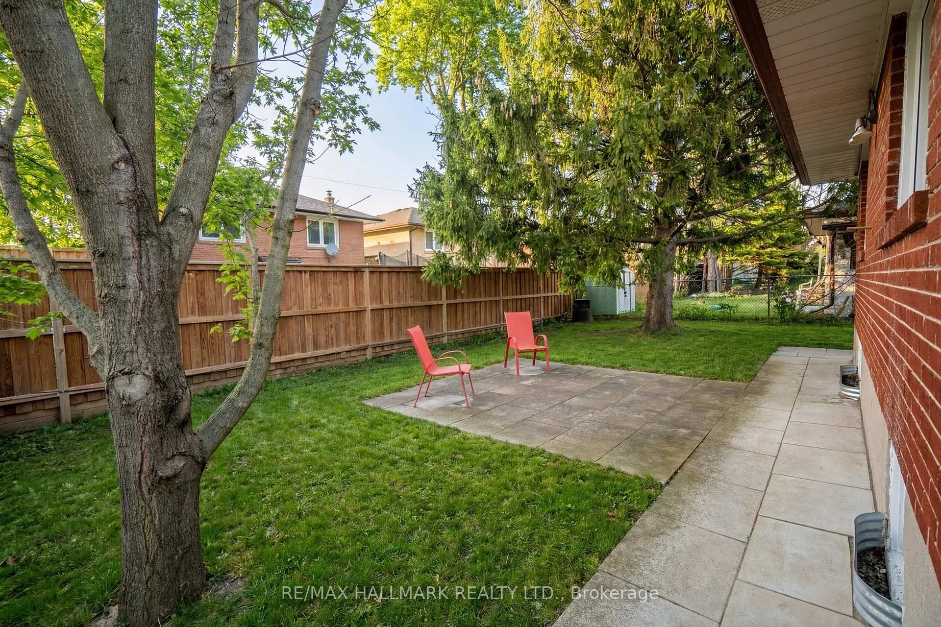 Photo 31 of 3782 St.Clair Avenue E, Scarborough, Cliffcrest — HOMEH
