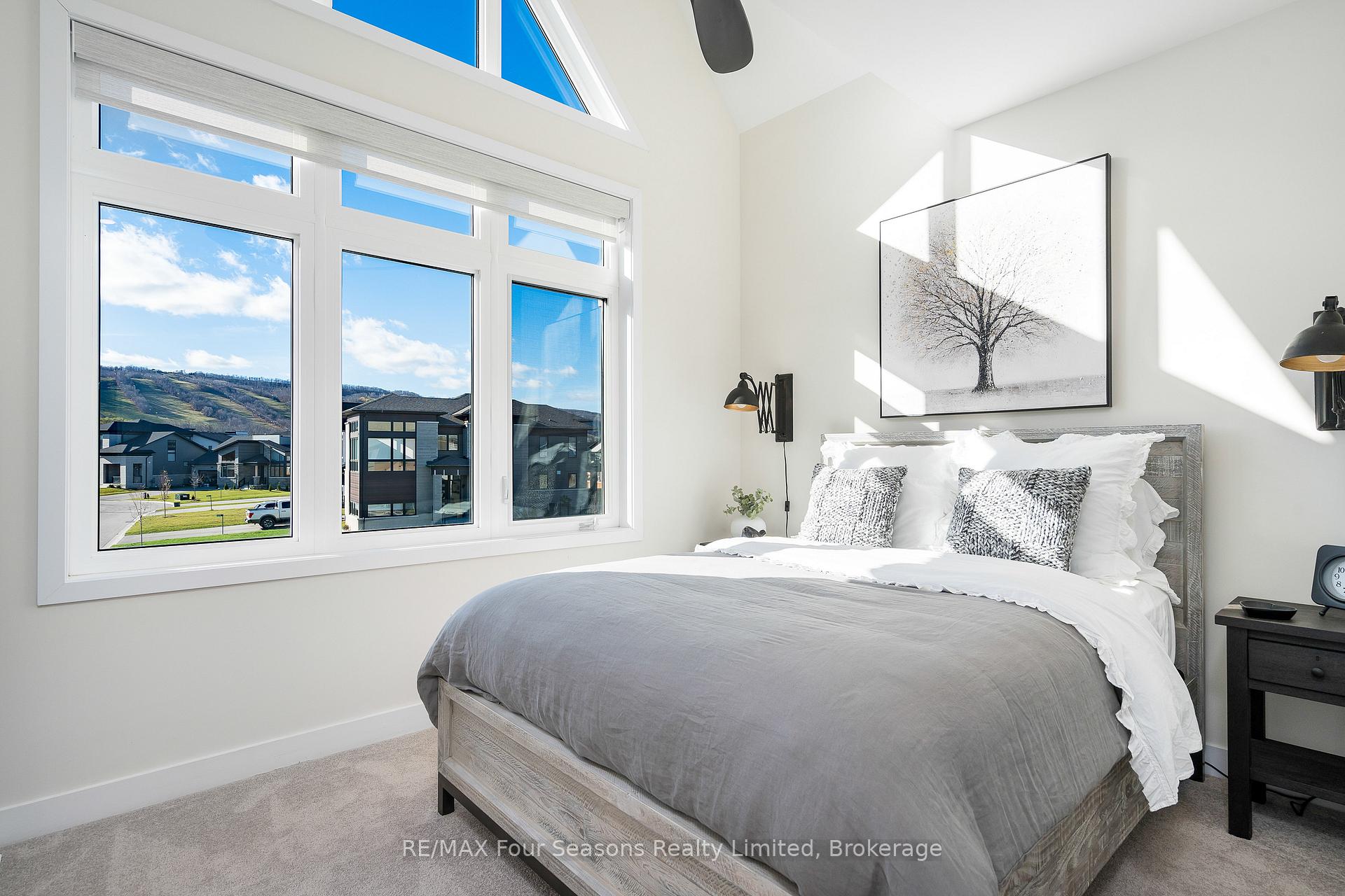 Photo 30 of 176 Springside Crescent, Blue Mountains — HOMEH