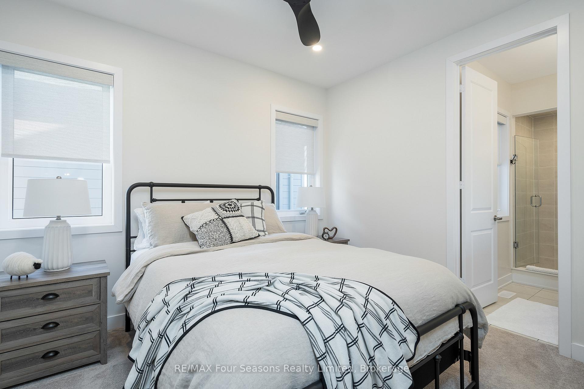 Photo 46 of 176 Springside Crescent, Blue Mountains — HOMEH