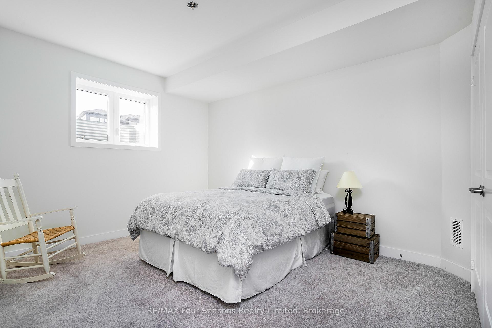 Photo 40 of 176 Springside Crescent, Blue Mountains — HOMEH