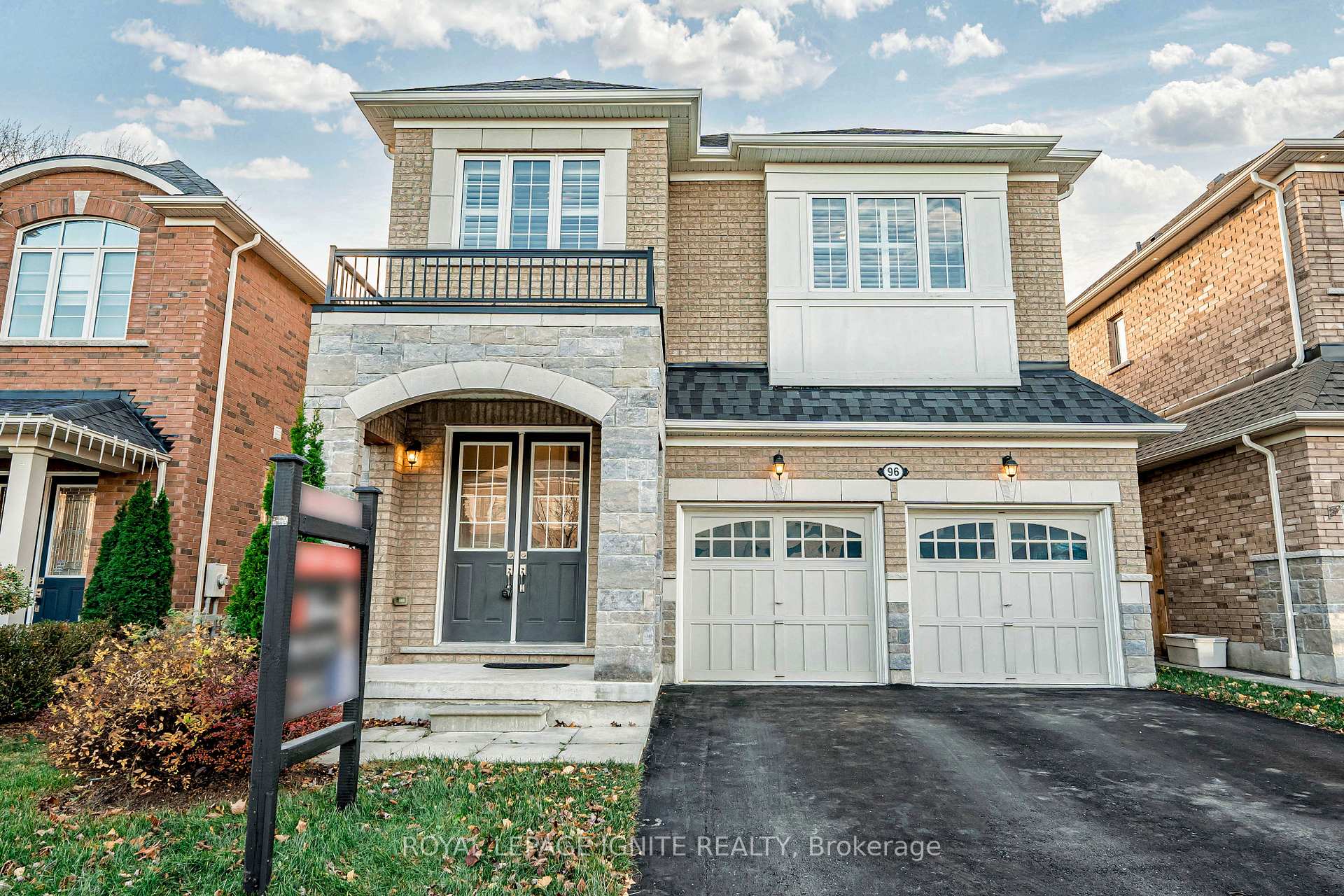 Front of 96 Bridlewood Boulevard