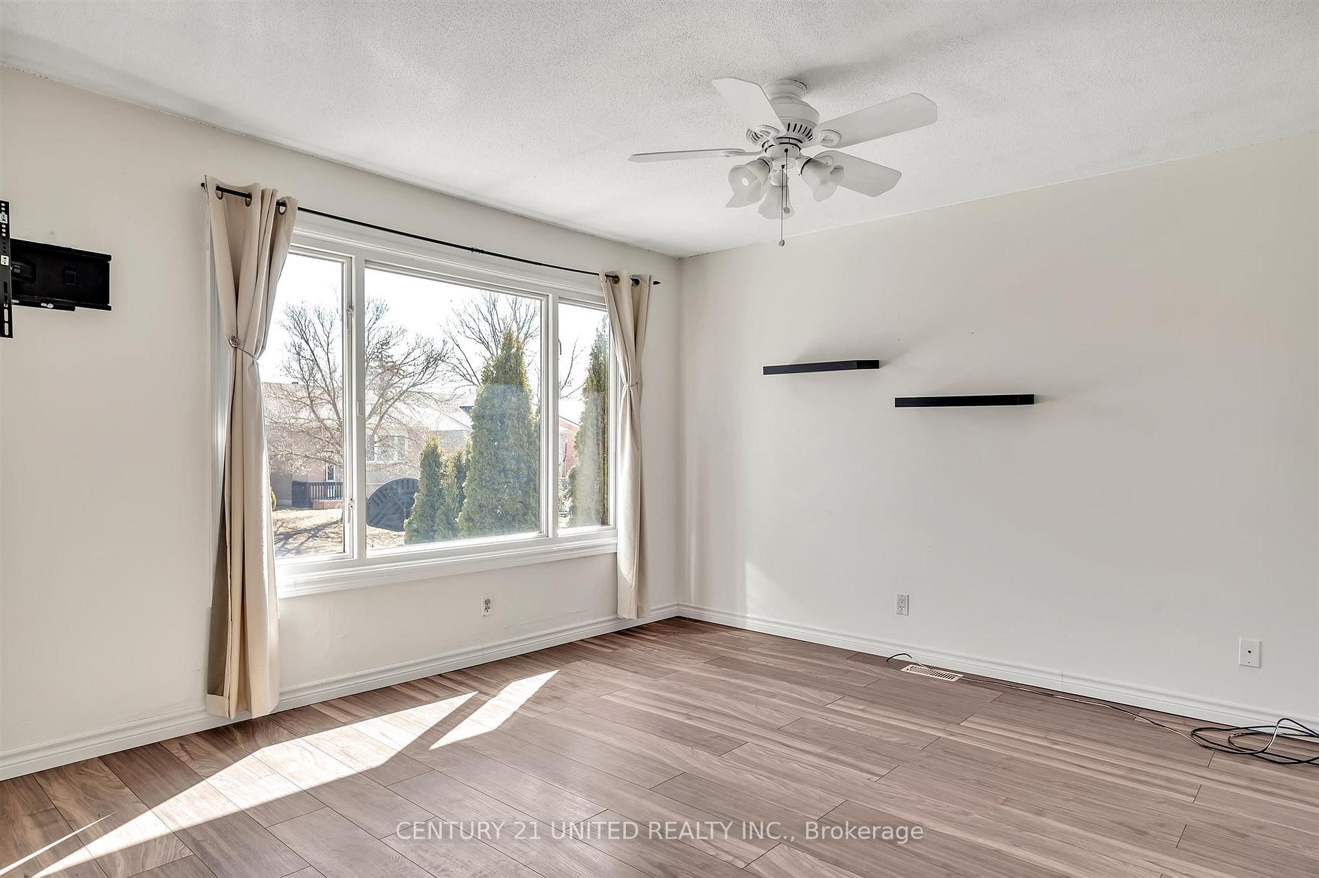 Photo 7 of 719 Mountain Ash Road, Peterborough, Otonabee Ward 1 — HOMEH
