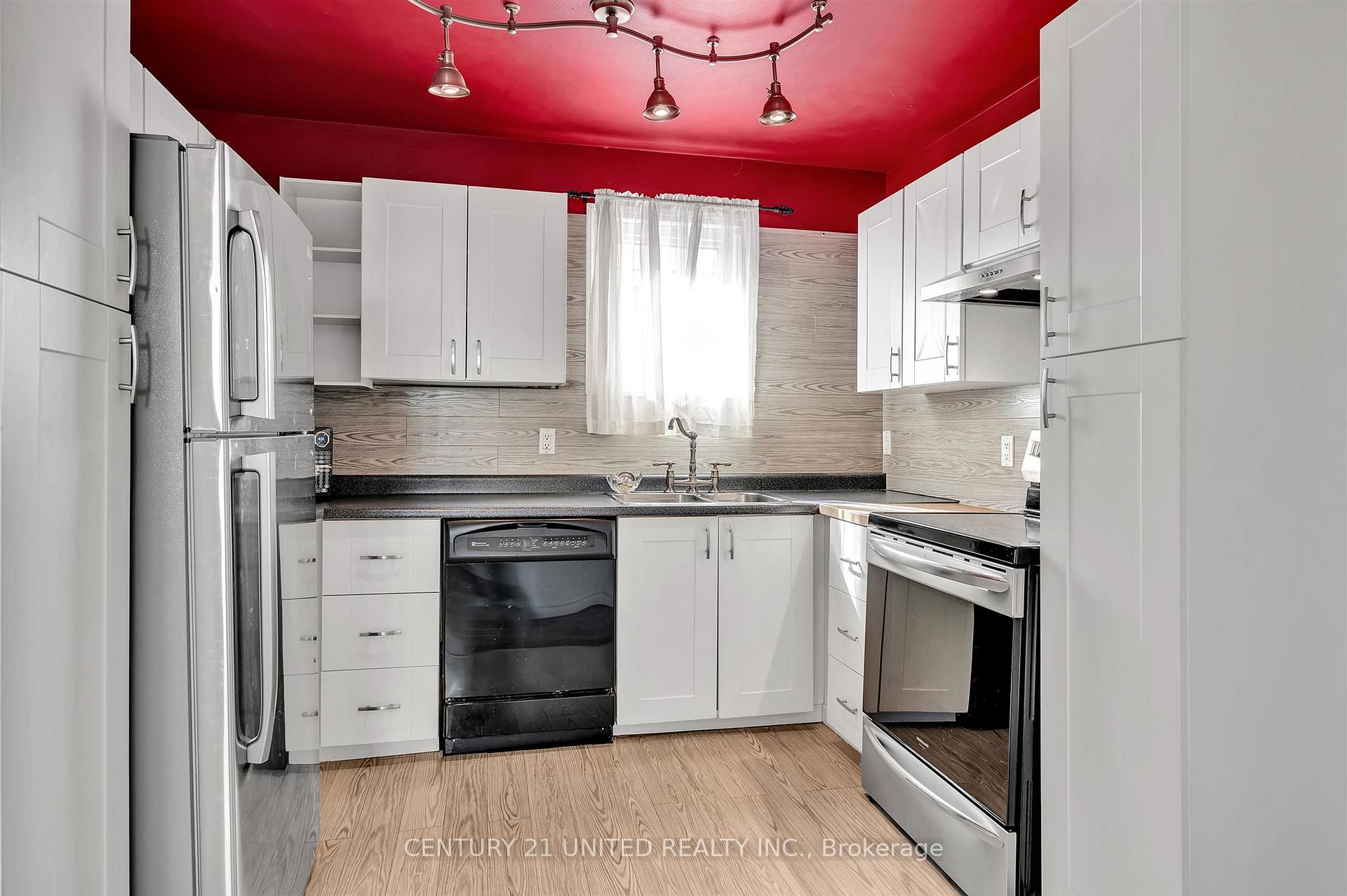 Photo 14 of 719 Mountain Ash Road, Peterborough, Otonabee Ward 1 — HOMEH