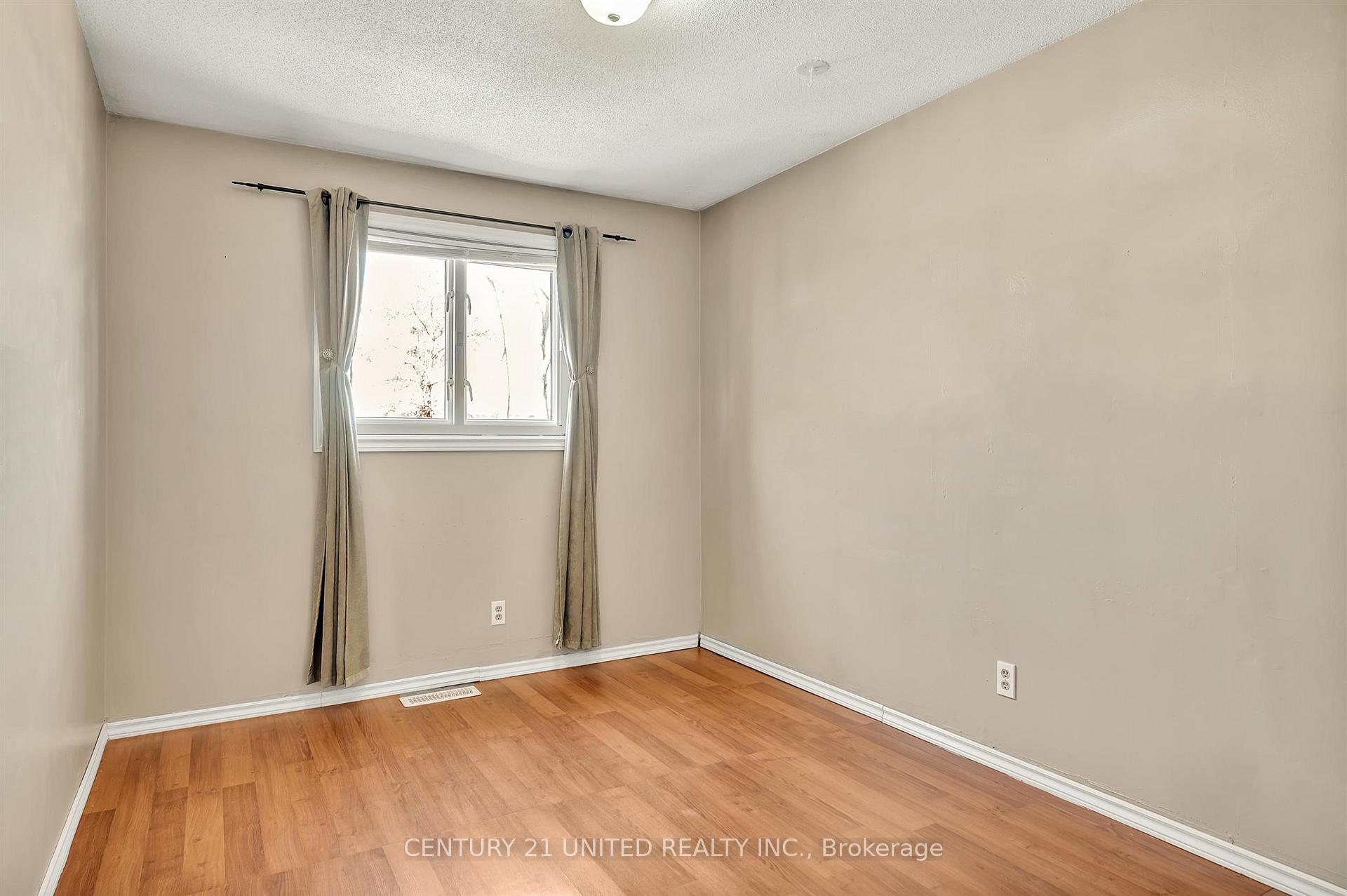 Photo 23 of 719 Mountain Ash Road, Peterborough, Otonabee Ward 1 — HOMEH