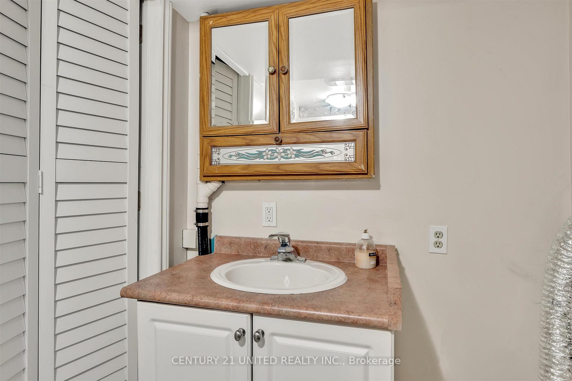Photo 38 of 719 Mountain Ash Road, Peterborough, Otonabee Ward 1 — HOMEH