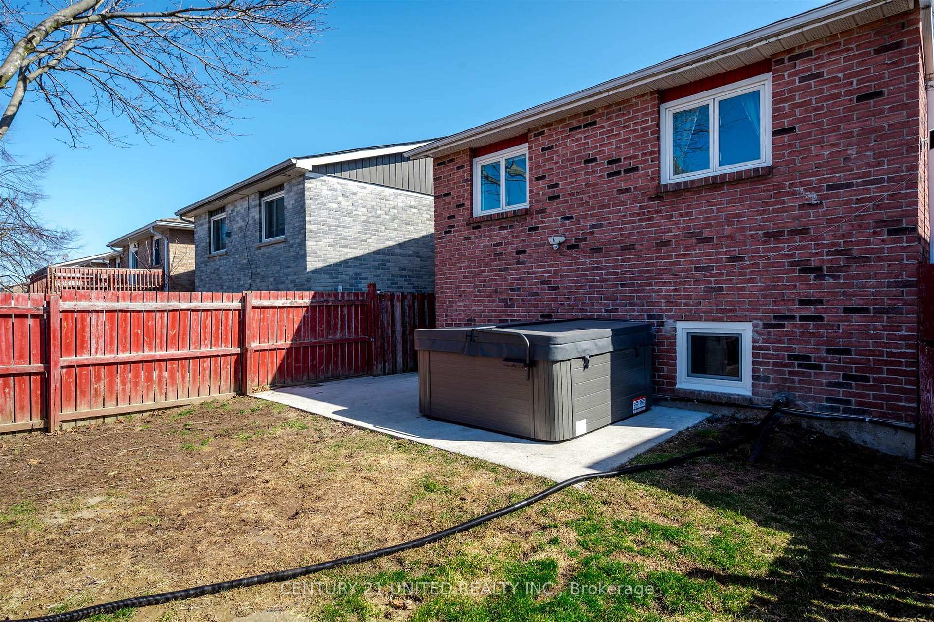 Photo 41 of 719 Mountain Ash Road, Peterborough, Otonabee Ward 1 — HOMEH