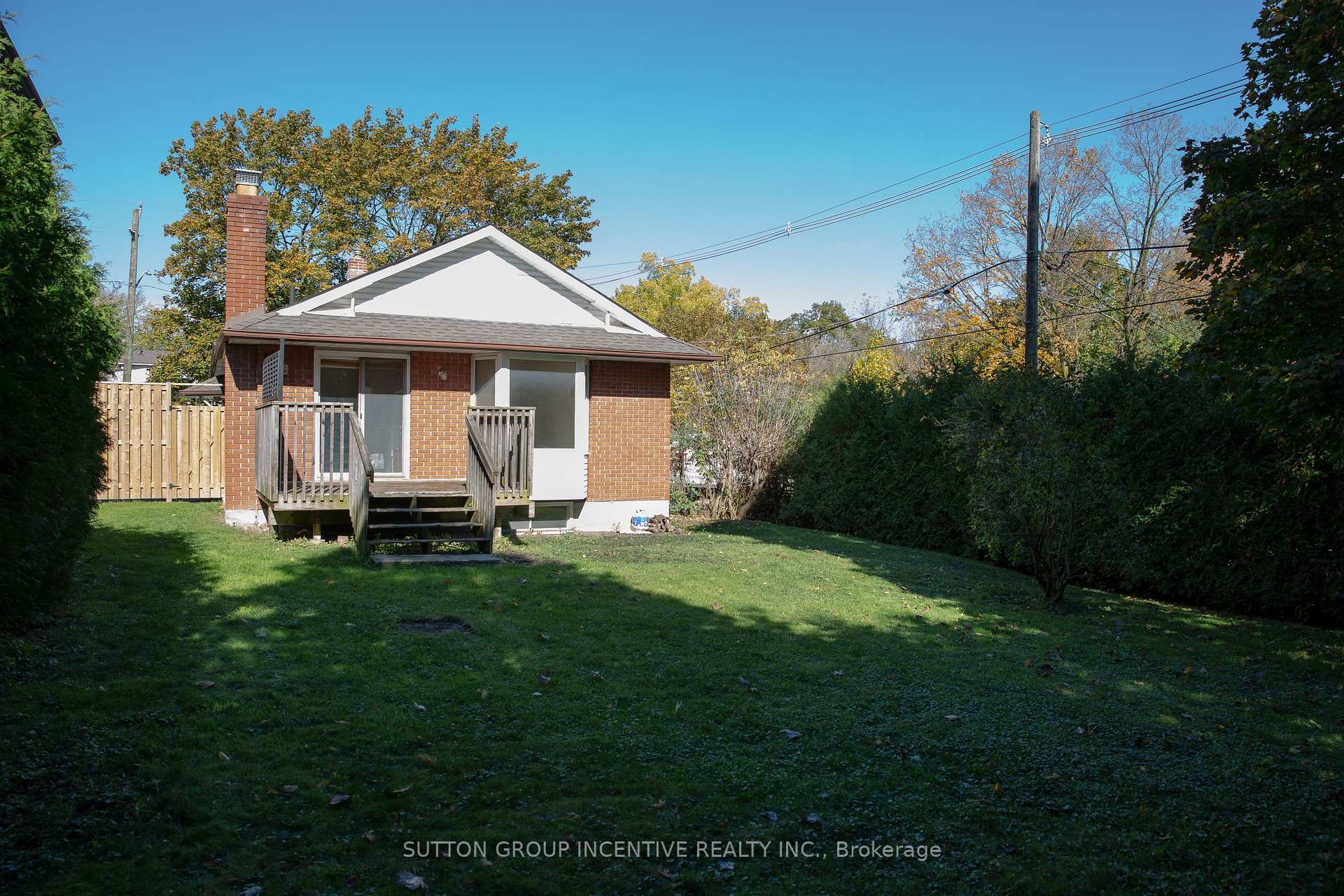 Photo 7 of 19 Kennedy Street E, Aurora, Aurora Village — HOMEH