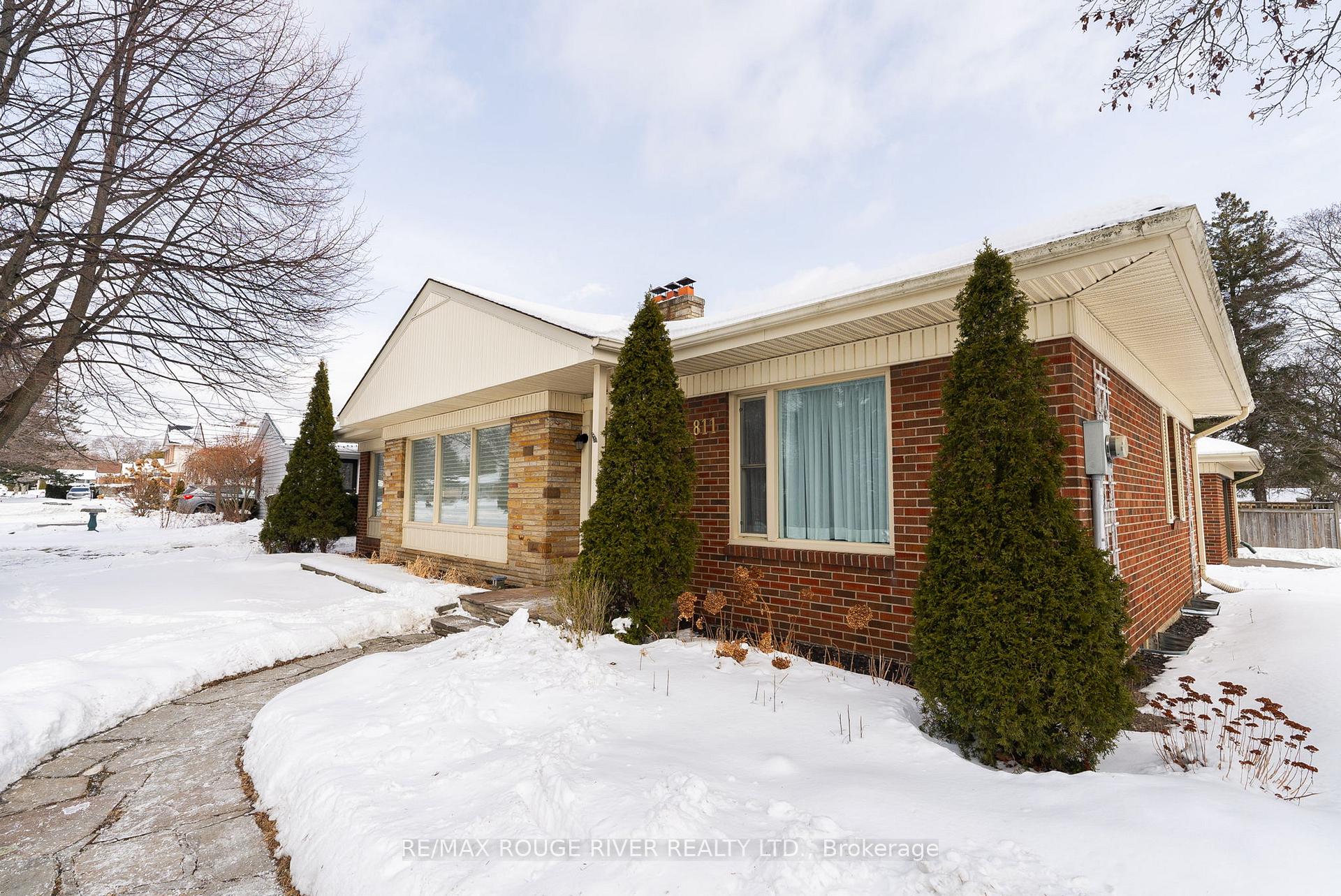 Photo 1 of 811 Bessborough Drive, Oshawa, Centennial — HOMEH
