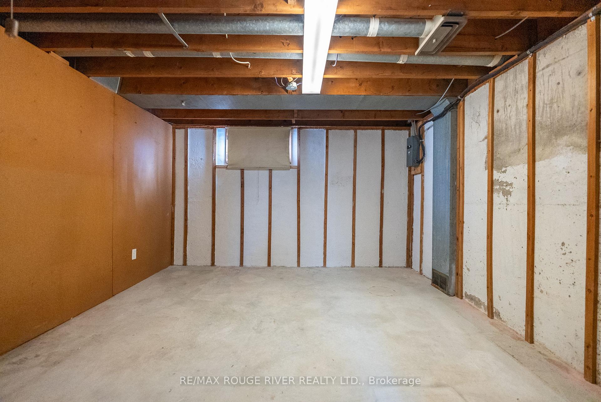 Photo 41 of 811 Bessborough Drive, Oshawa, Centennial — HOMEH