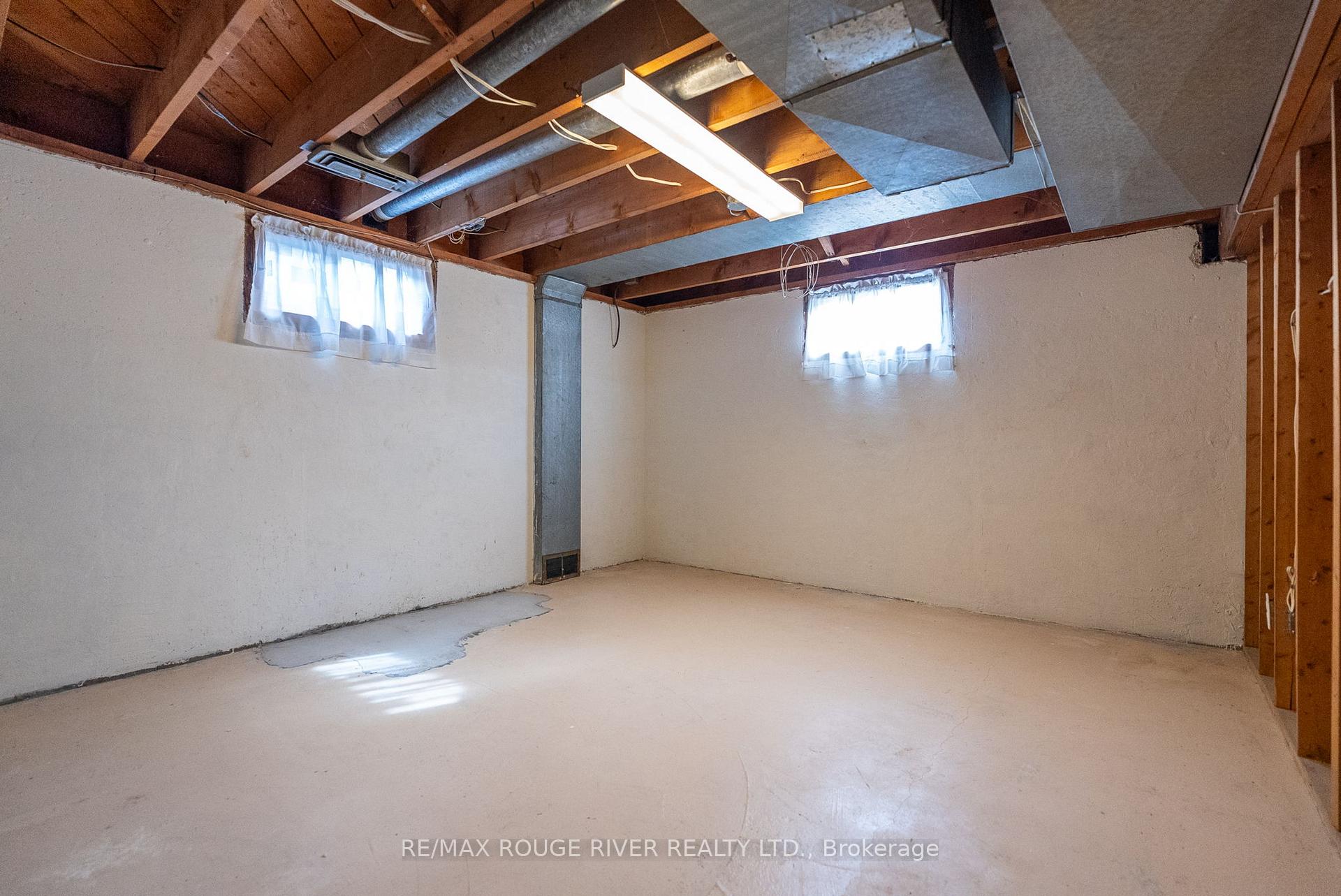 Photo 42 of 811 Bessborough Drive, Oshawa, Centennial — HOMEH