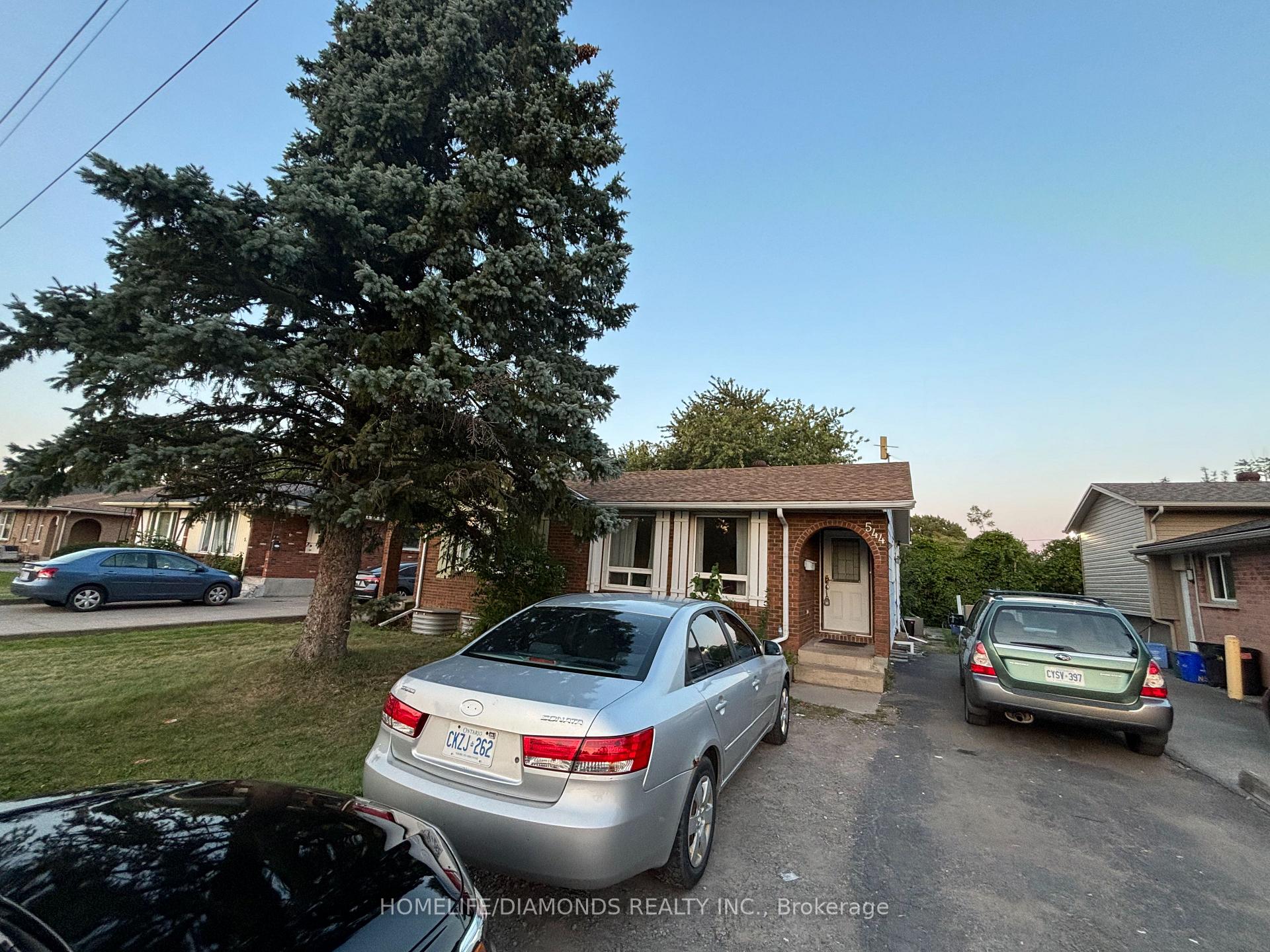 Photo 2 of 544 First Avenue, Welland, N. Welland — HOMEH