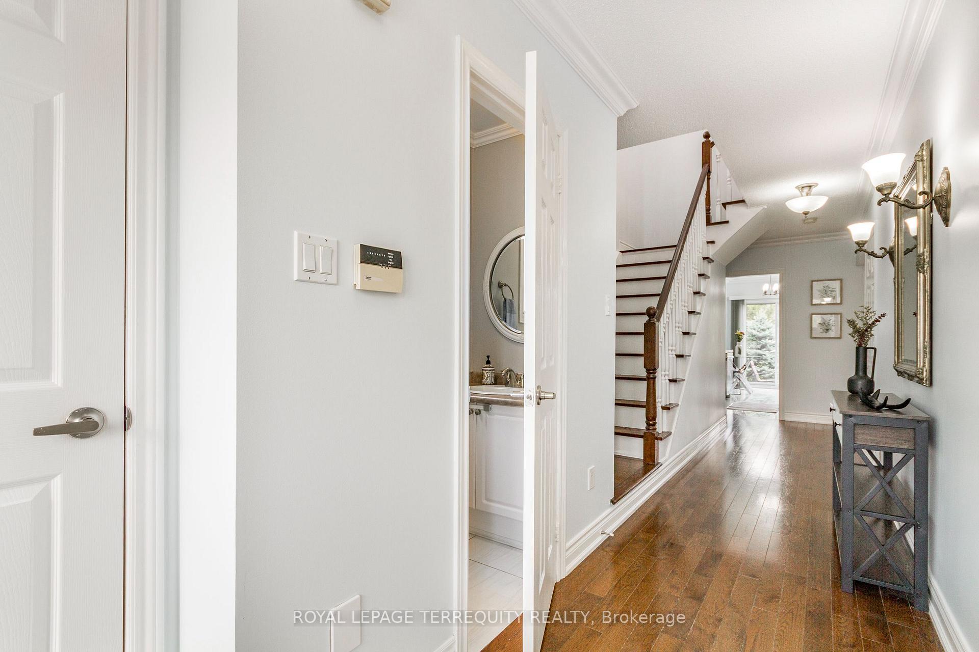 Photo 5 of 155 Monte Carlo Drive, Vaughan, Sonoma Heights — HOMEH