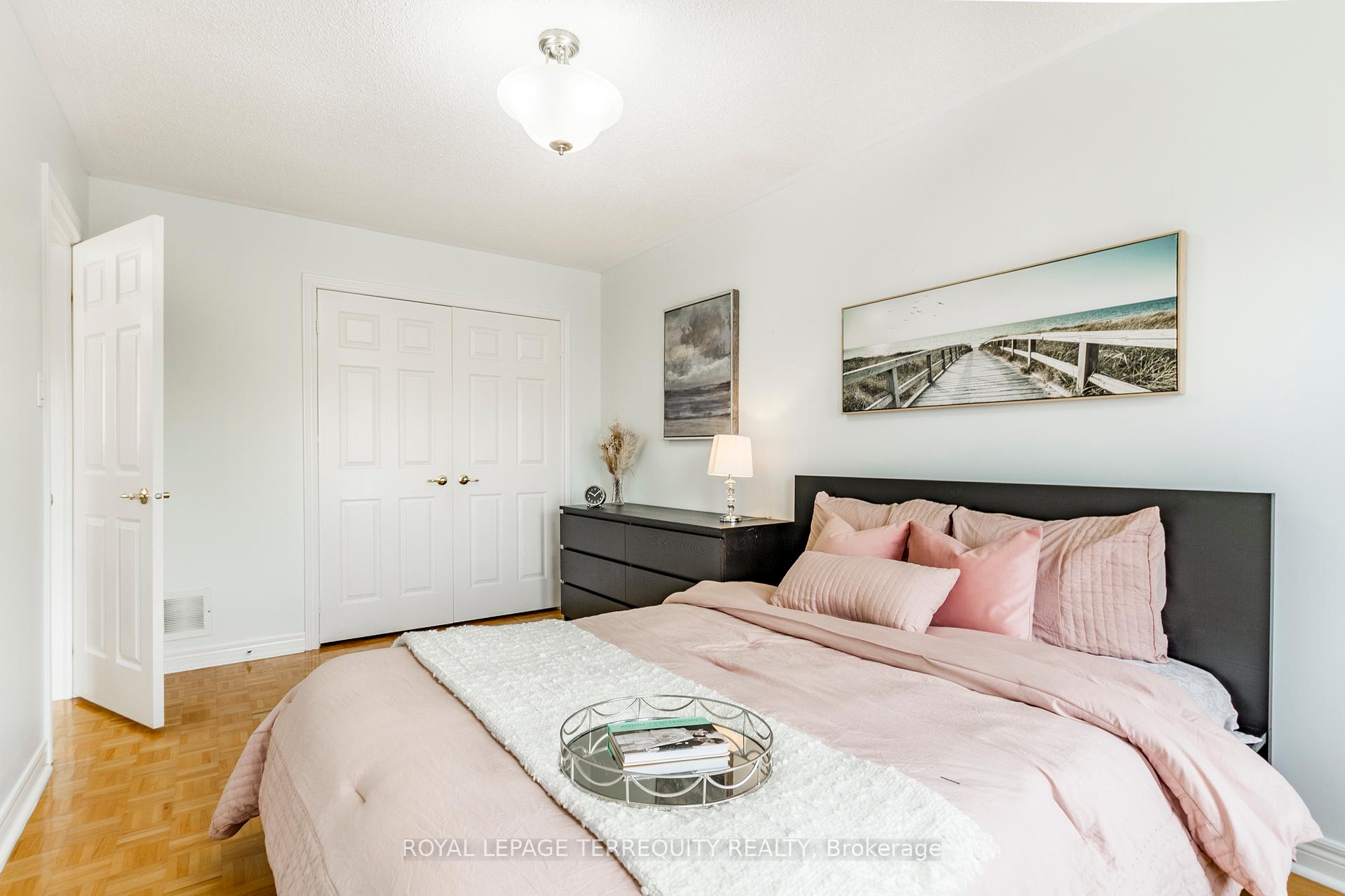 Photo 18 of 155 Monte Carlo Drive, Vaughan, Sonoma Heights — HOMEH