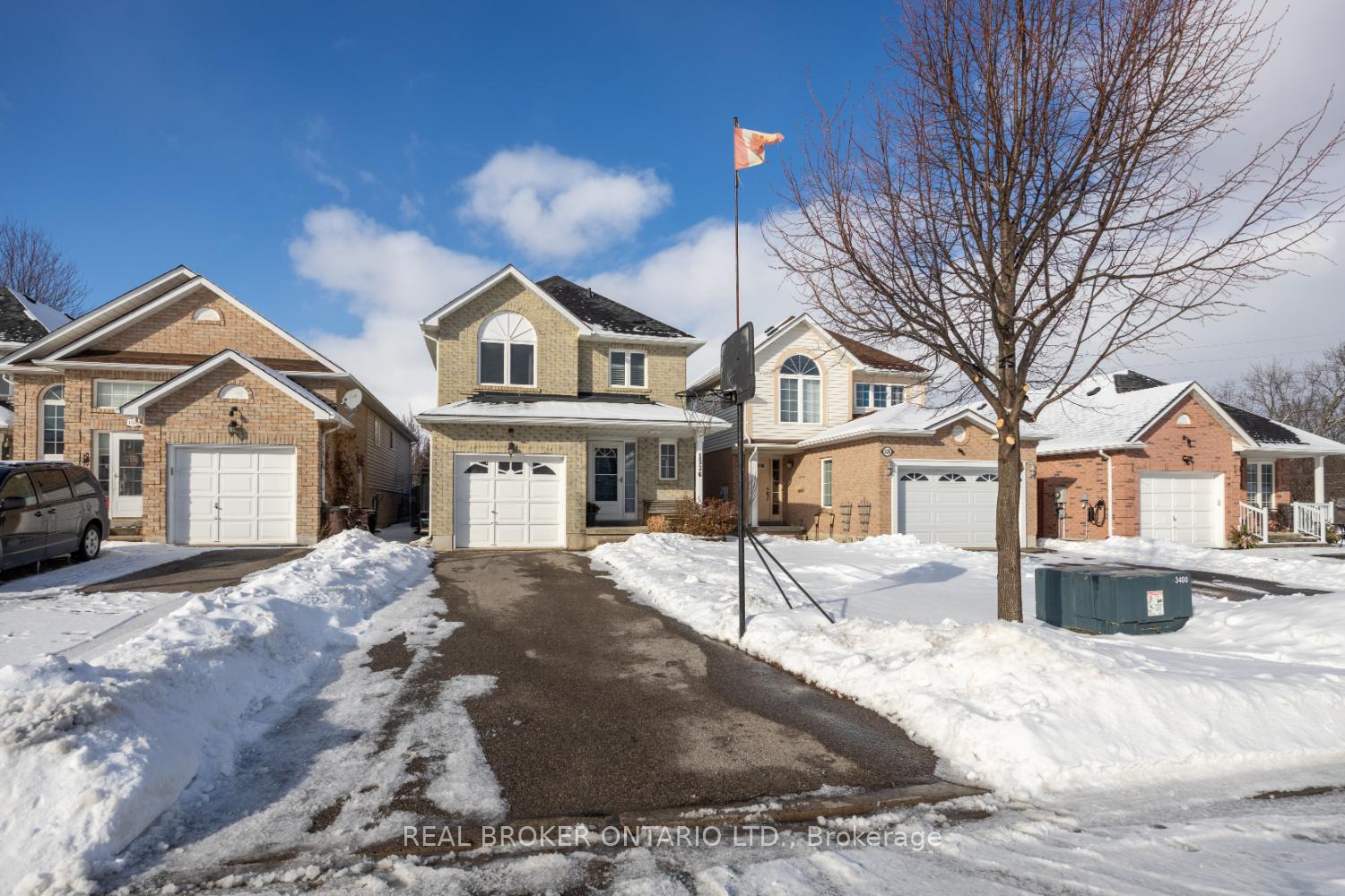 Photo 2 of 1326 Andover Drive, Oshawa, Eastdale — HOMEH