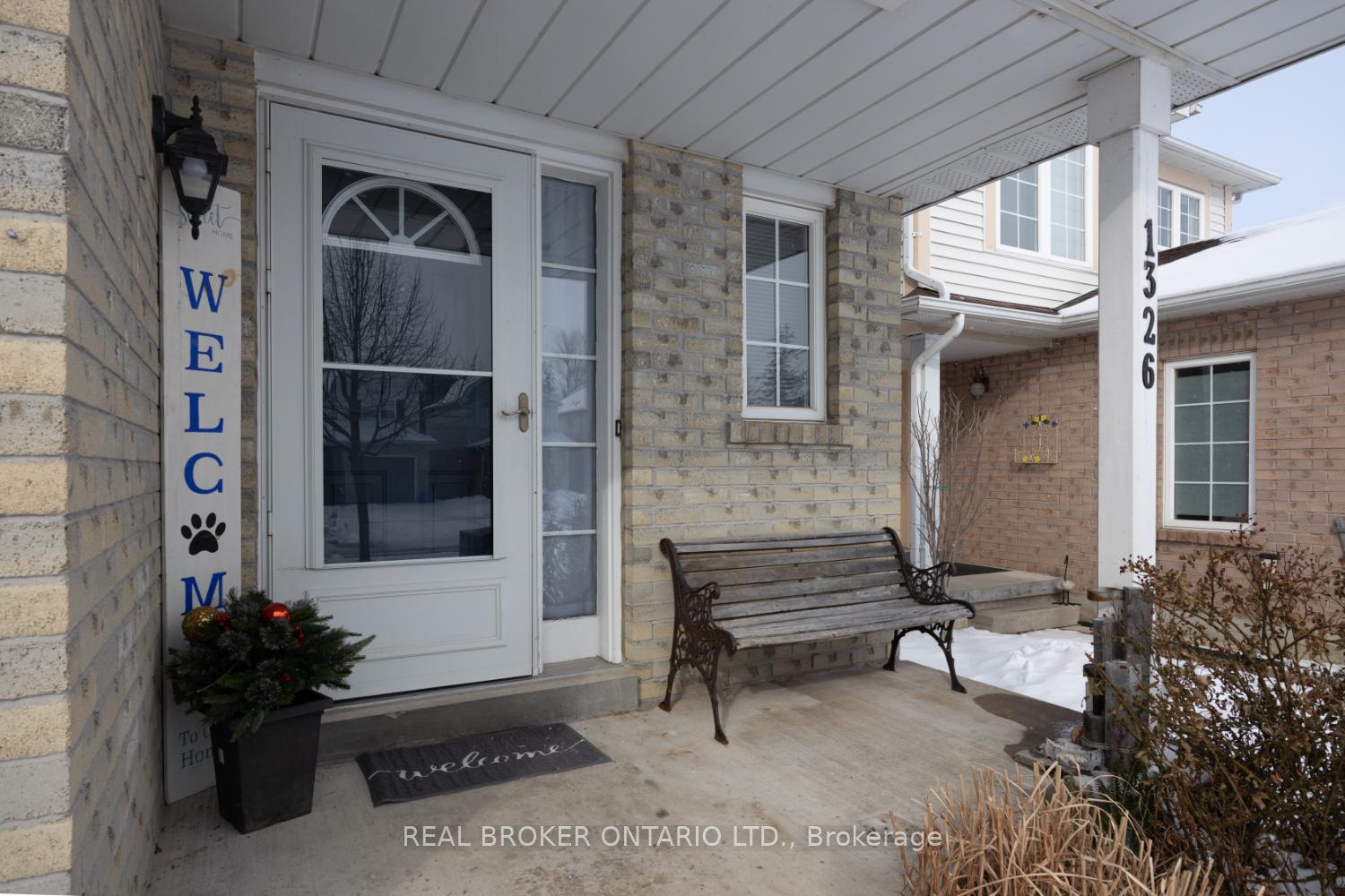 Photo 3 of 1326 Andover Drive, Oshawa, Eastdale — HOMEH