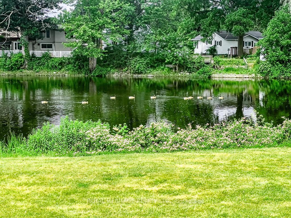 Photo 42 of 80 Greenfield Park, Belleville, Thurlow Ward — HOMEH