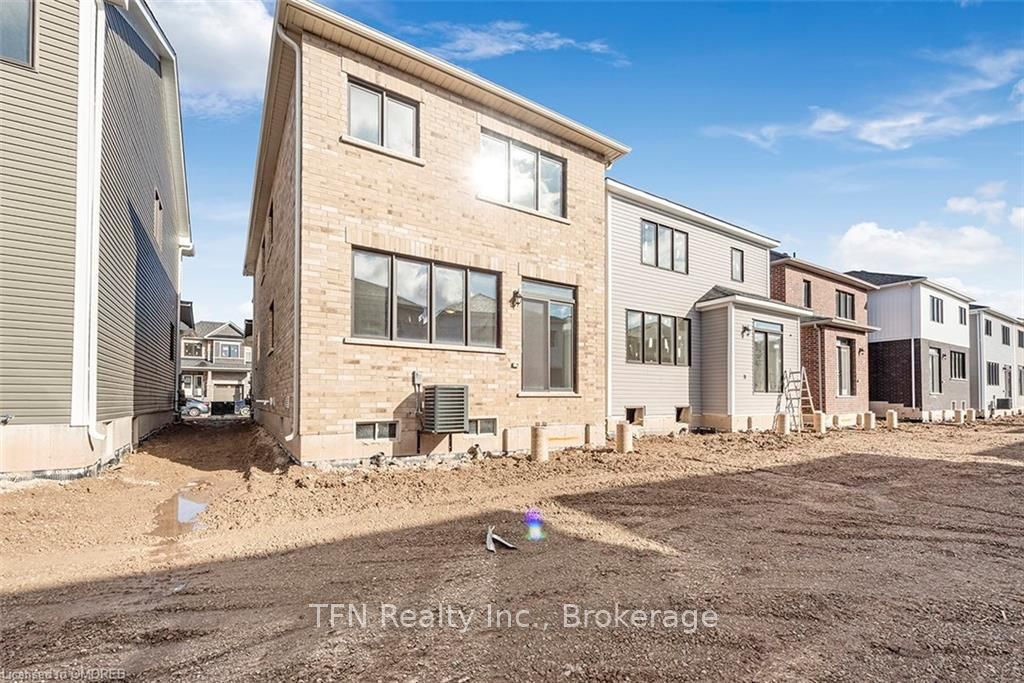 Photo 3 of 59 Downriver Drive, Welland, Dain City — HOMEH