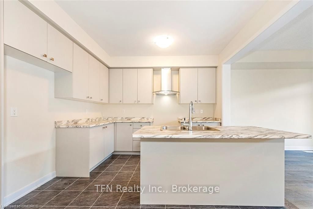 Photo 10 of 59 Downriver Drive, Welland, Dain City — HOMEH