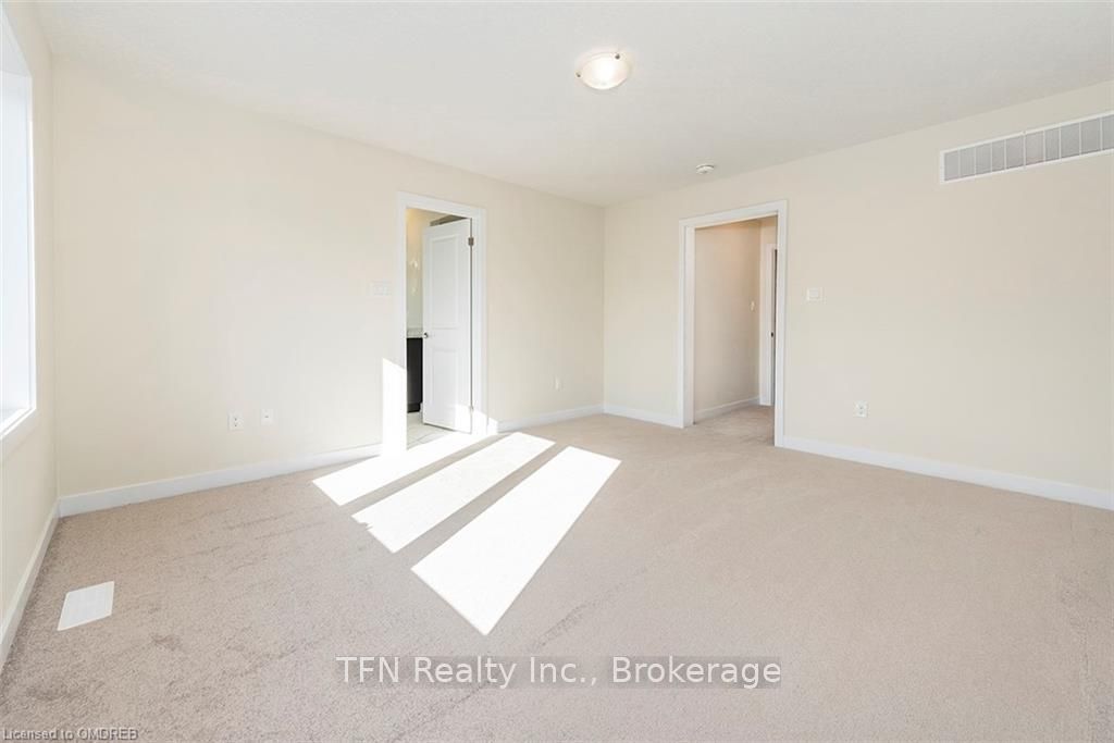 Photo 27 of 59 Downriver Drive, Welland, Dain City — HOMEH