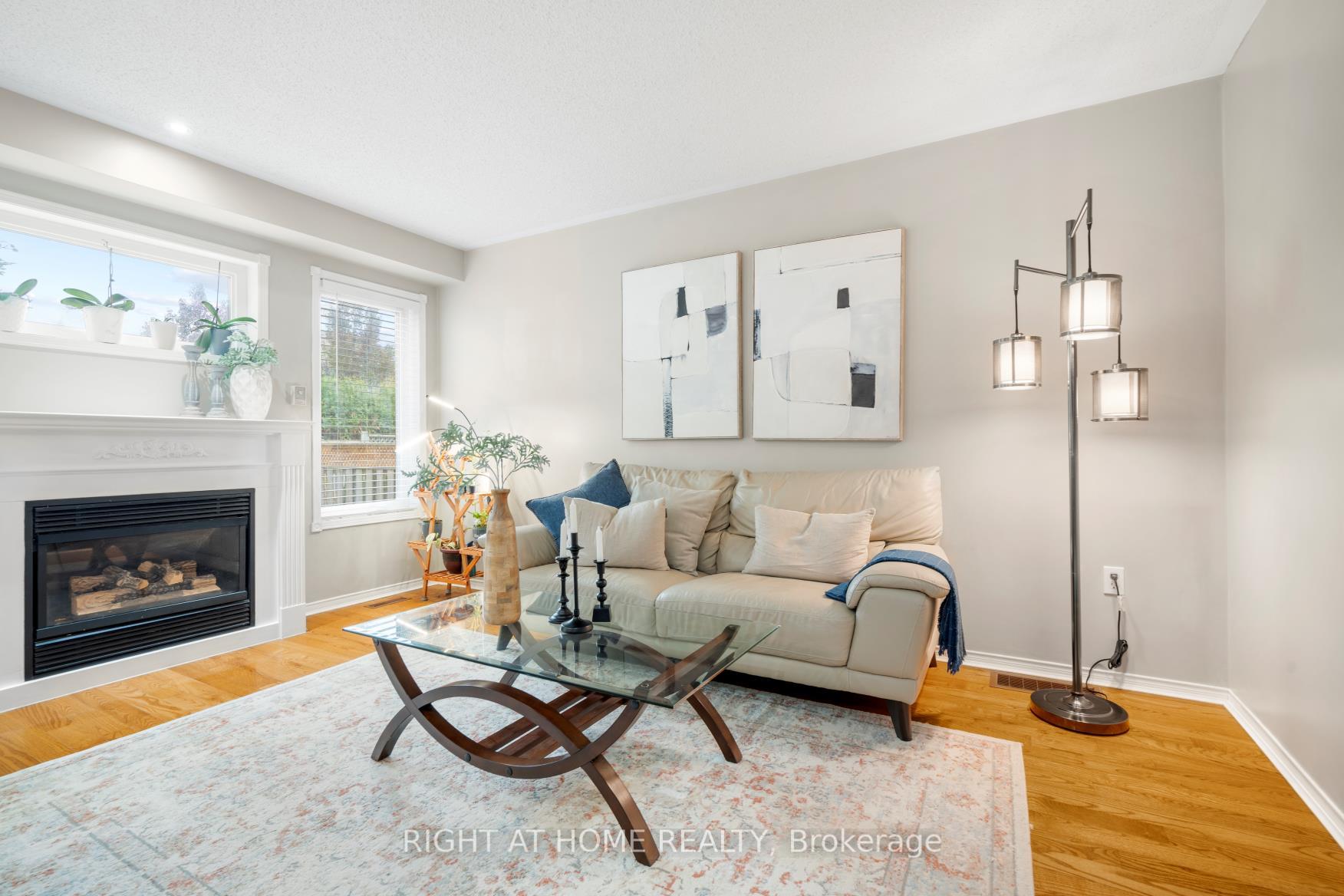 Photo 12 of 65 Zachary Place, Whitby, Brooklin — HOMEH