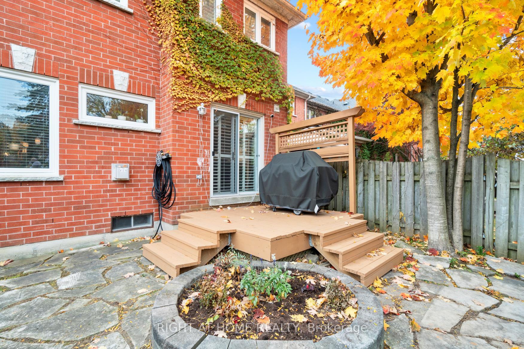 Photo 31 of 65 Zachary Place, Whitby, Brooklin — HOMEH