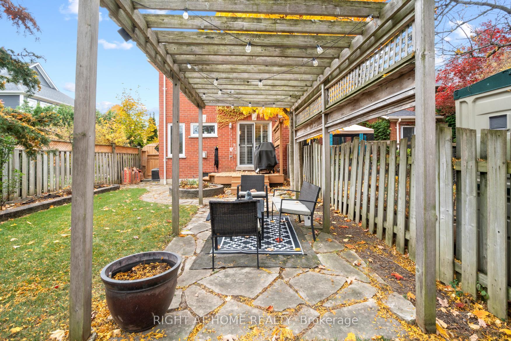 Photo 34 of 65 Zachary Place, Whitby, Brooklin — HOMEH
