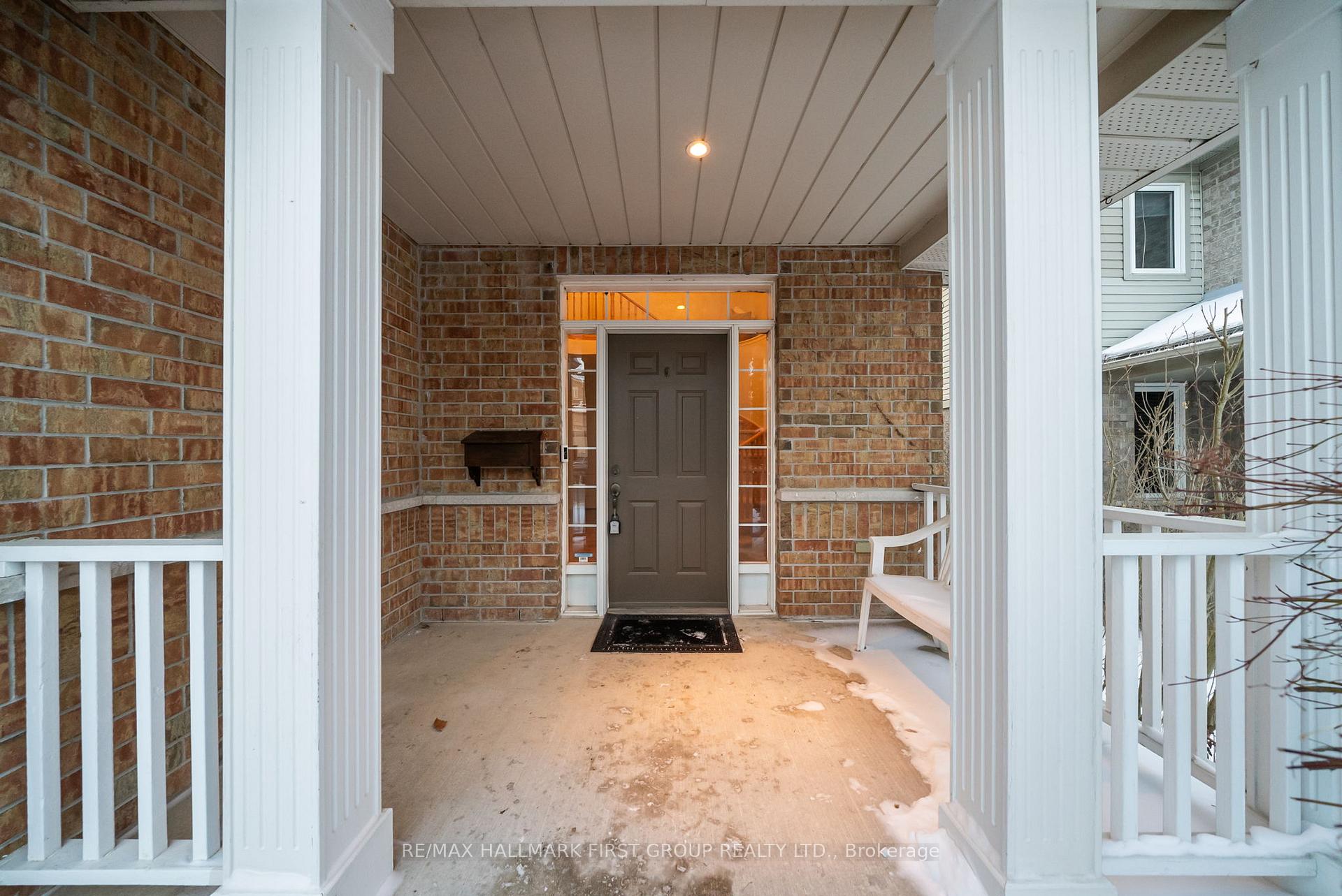 Photo 2 of 1514 Clearbrook Drive, Oshawa, Taunton — HOMEH