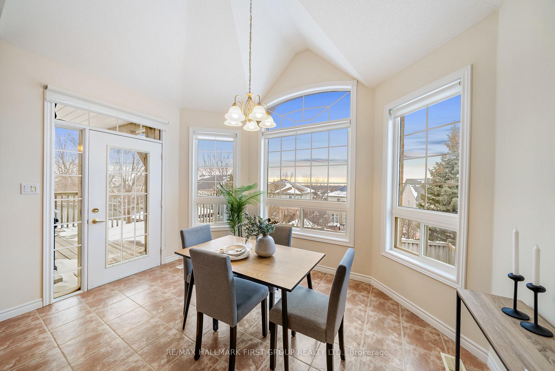 Photo 11 of 1514 Clearbrook Drive, Oshawa, Taunton — HOMEH