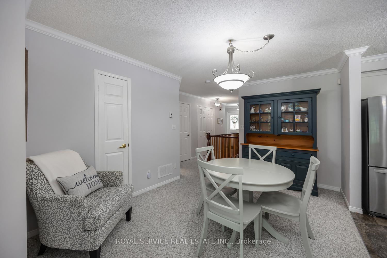 Photo 11 of 1275 Eagle Crescent, Peterborough, Monaghan Ward 2 — HOMEH