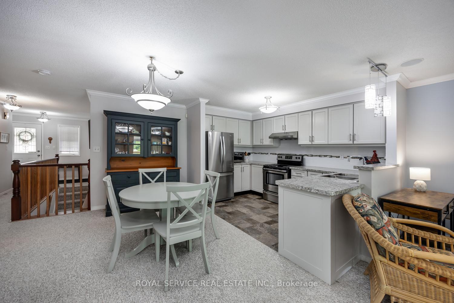 Photo 12 of 1275 Eagle Crescent, Peterborough, Monaghan Ward 2 — HOMEH