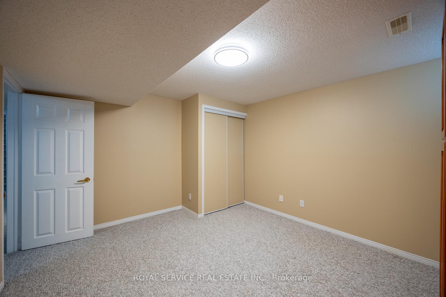 Photo 21 of 1275 Eagle Crescent, Peterborough, Monaghan Ward 2 — HOMEH