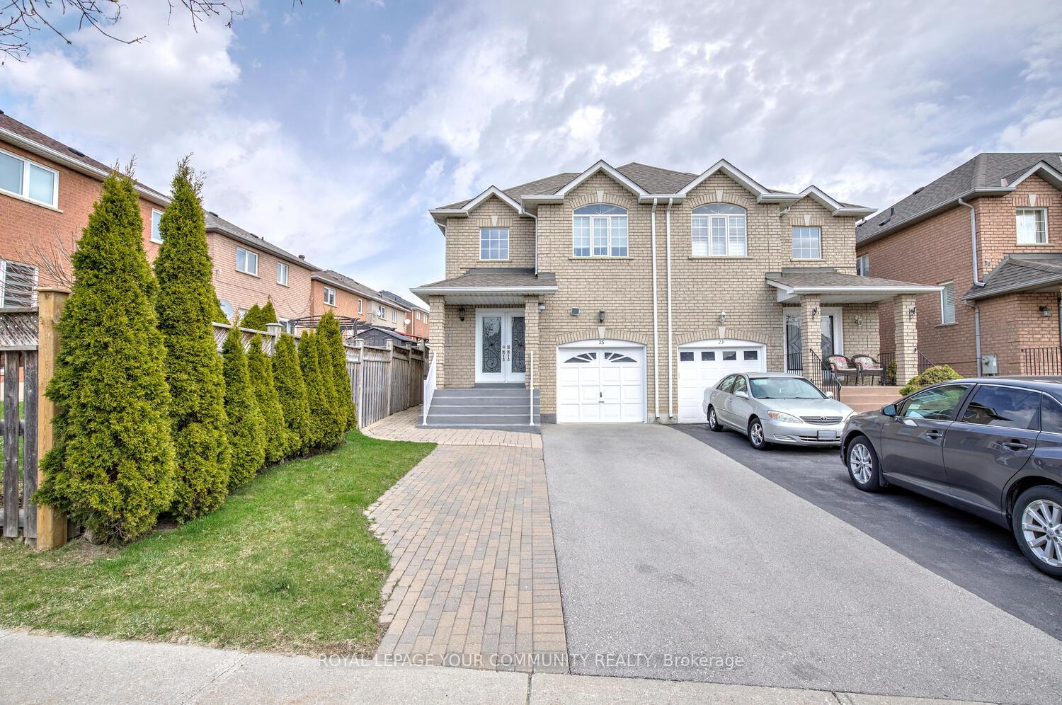 Photo 1 of 25 D'amato Crescent, Vaughan, Maple — HOMEH