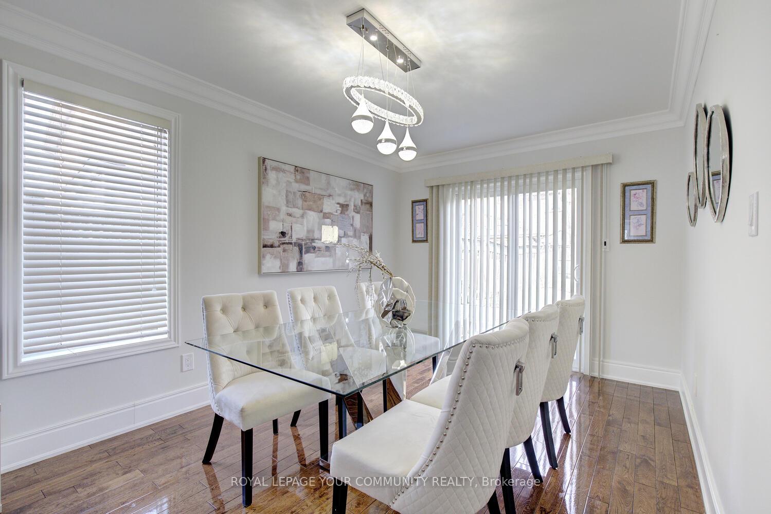 Photo 11 of 25 D'amato Crescent, Vaughan, Maple — HOMEH