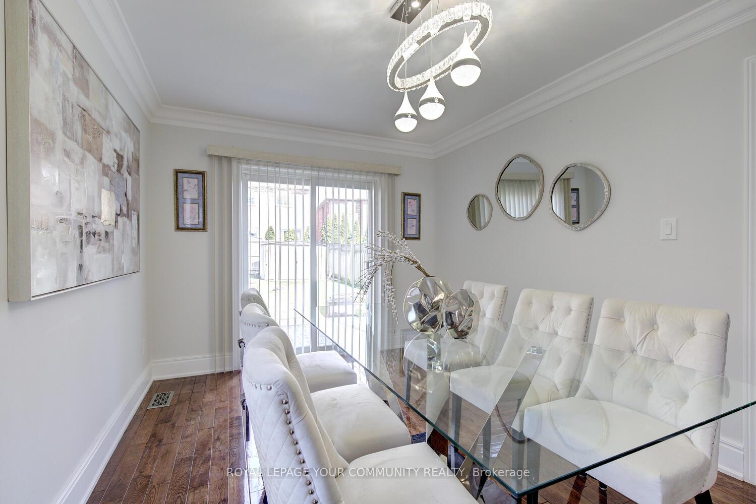 Photo 12 of 25 D'amato Crescent, Vaughan, Maple — HOMEH