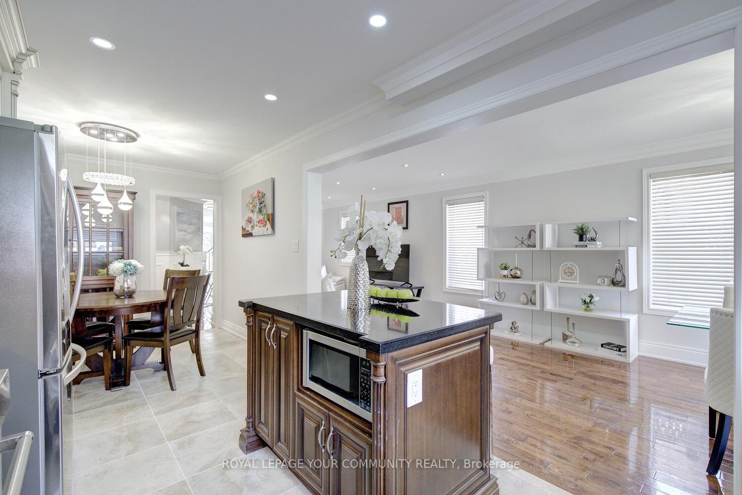 Photo 22 of 25 D'amato Crescent, Vaughan, Maple — HOMEH