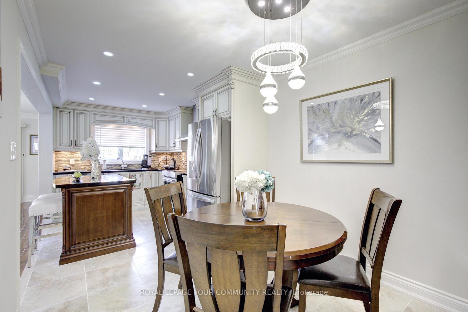 Photo 24 of 25 D'amato Crescent, Vaughan, Maple — HOMEH