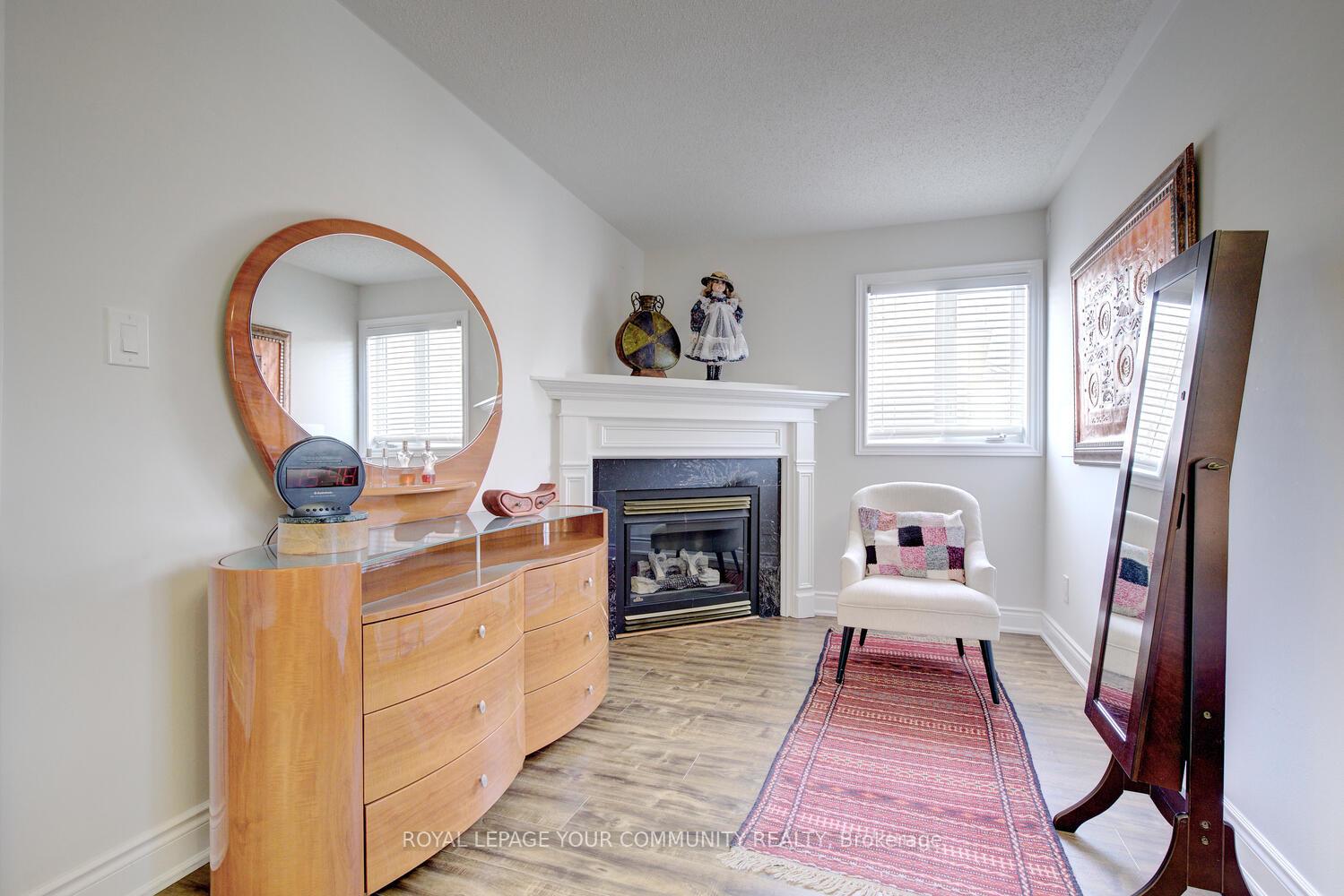 Photo 31 of 25 D'amato Crescent, Vaughan, Maple — HOMEH