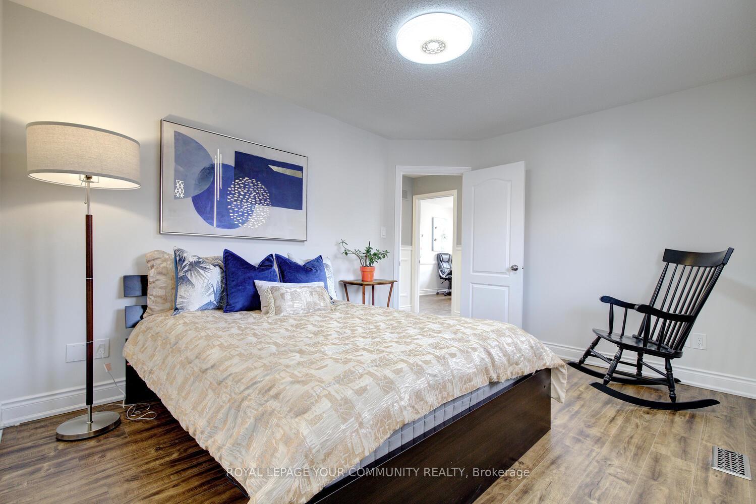 Photo 36 of 25 D'amato Crescent, Vaughan, Maple — HOMEH