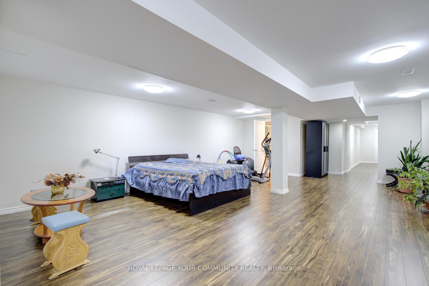 Photo 43 of 25 D'amato Crescent, Vaughan, Maple — HOMEH