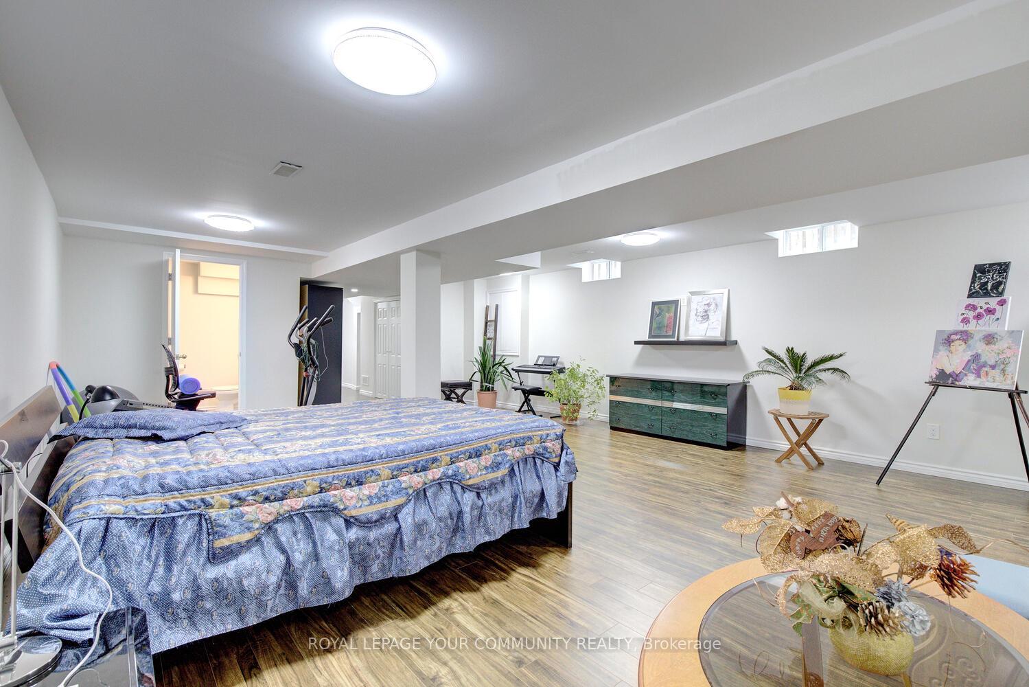 Photo 45 of 25 D'amato Crescent, Vaughan, Maple — HOMEH