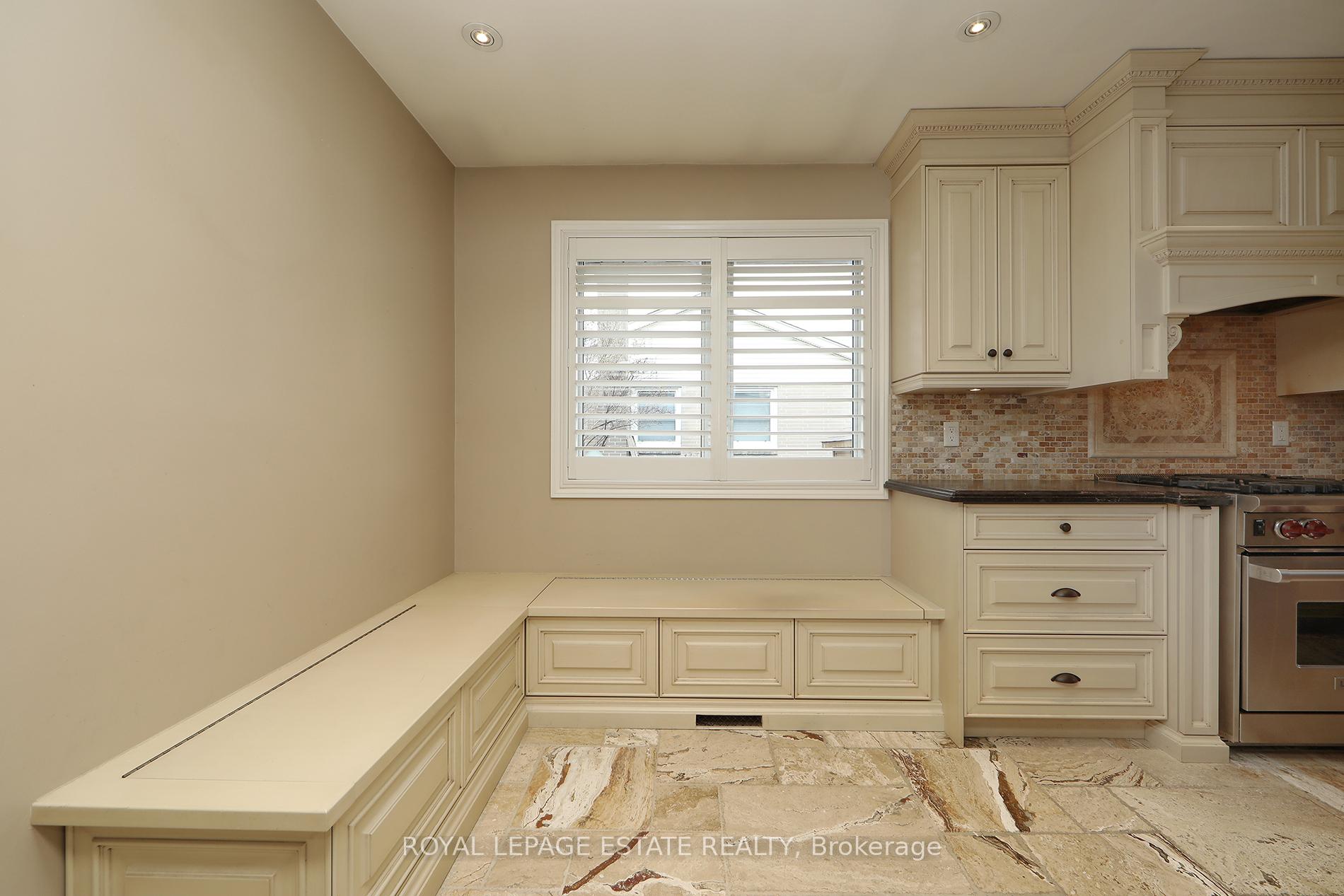 Photo 10 of 207 Lee Avenue, Whitby, Lynde Creek — HOMEH