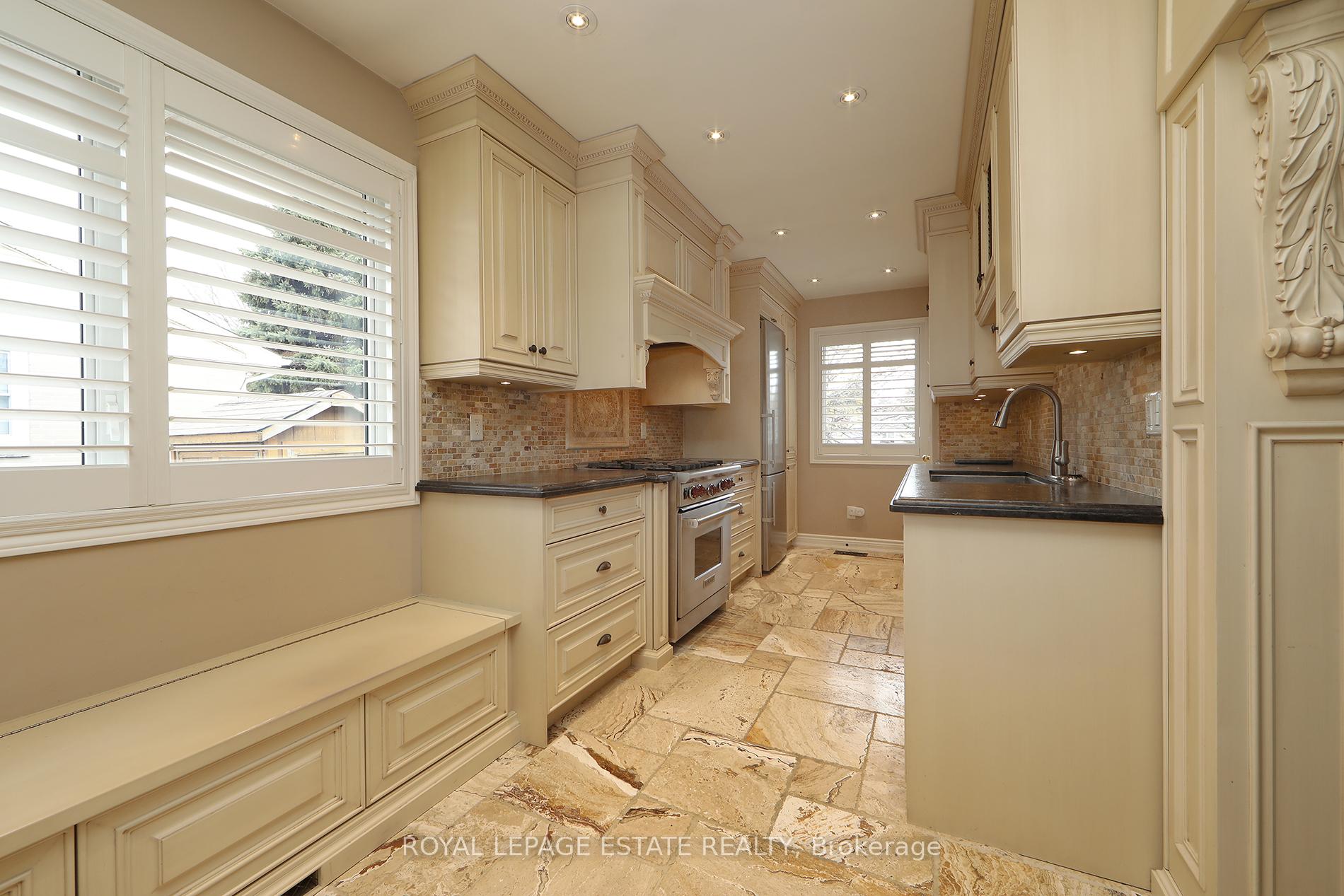 Photo 12 of 207 Lee Avenue, Whitby, Lynde Creek — HOMEH