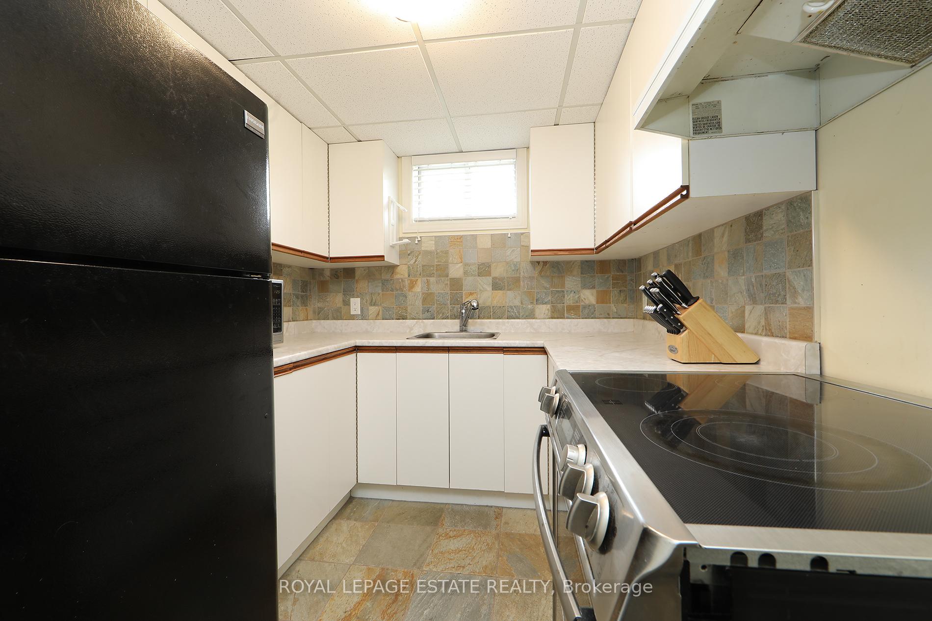 Photo 23 of 207 Lee Avenue, Whitby, Lynde Creek — HOMEH