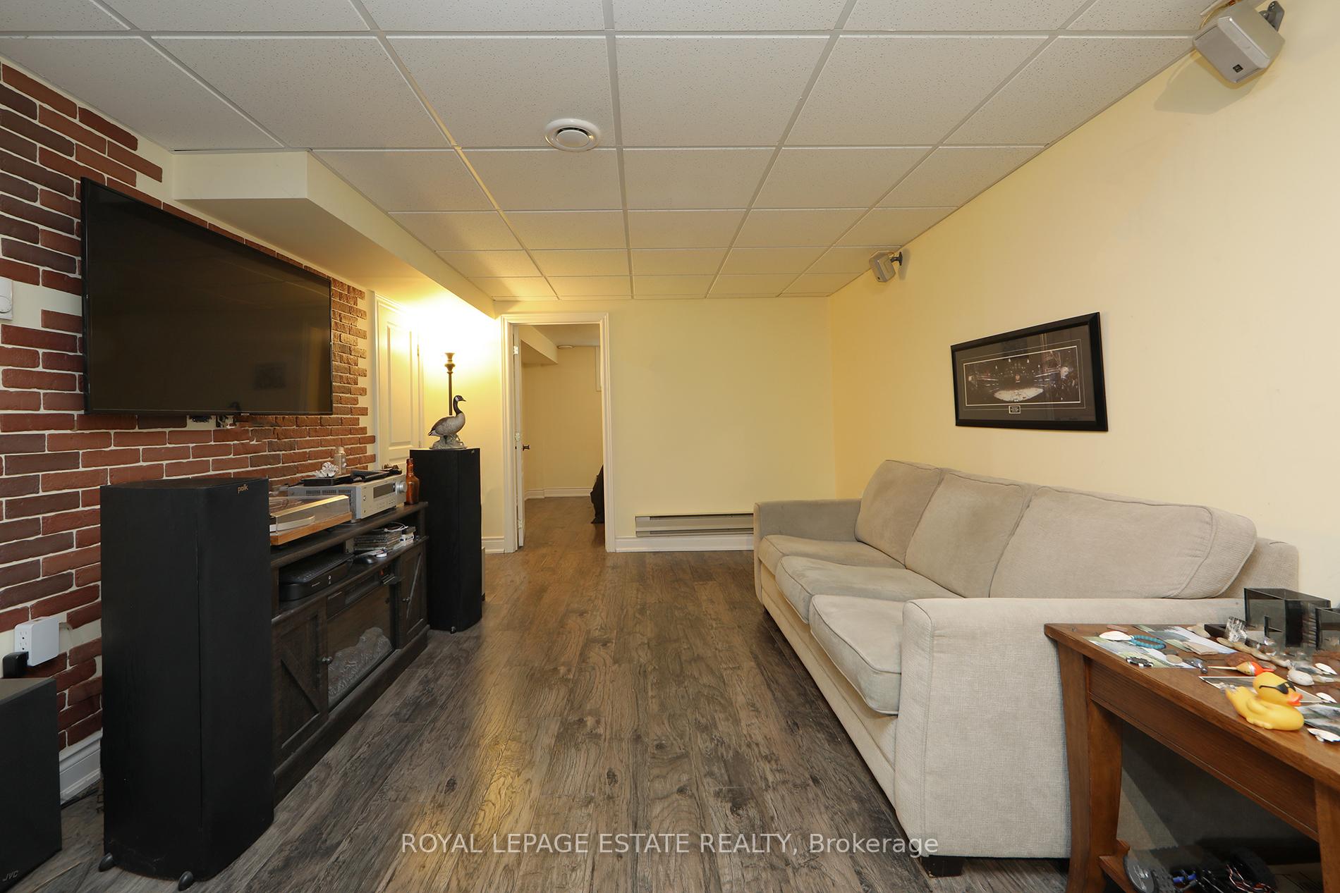 Photo 26 of 207 Lee Avenue, Whitby, Lynde Creek — HOMEH
