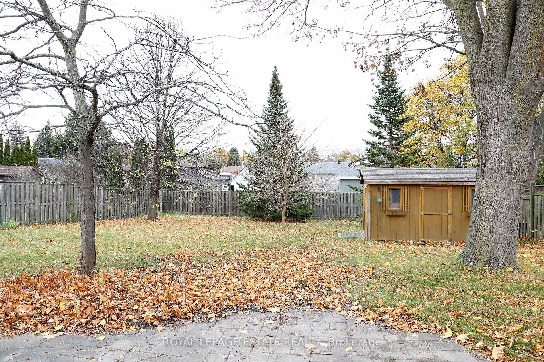 Photo 30 of 207 Lee Avenue, Whitby, Lynde Creek — HOMEH