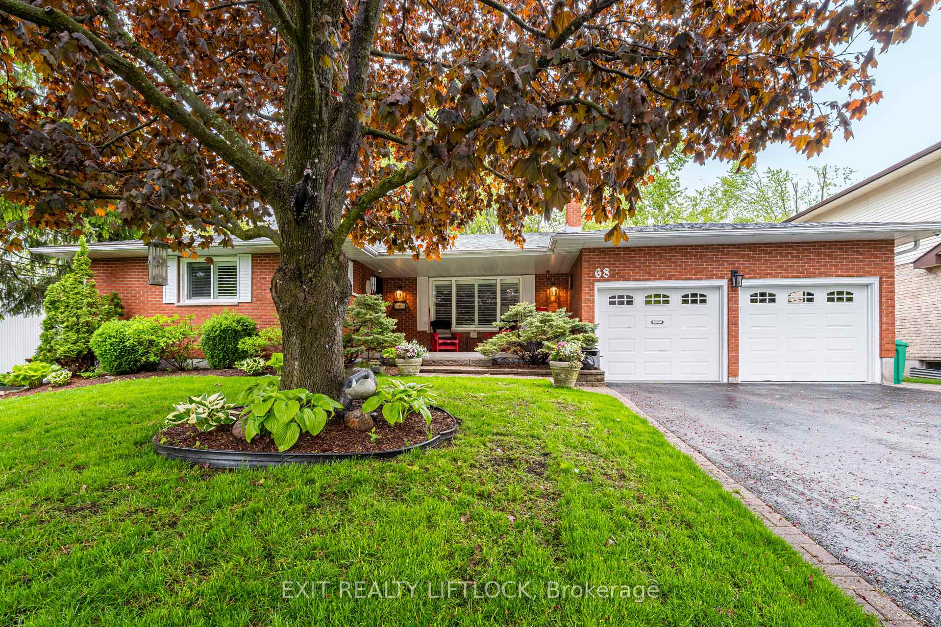 Photo 2 of 68 Champlain Crescent, Peterborough, Northcrest Ward 5 — HOMEH