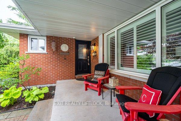 Photo 4 of 68 Champlain Crescent, Peterborough, Northcrest Ward 5 — HOMEH