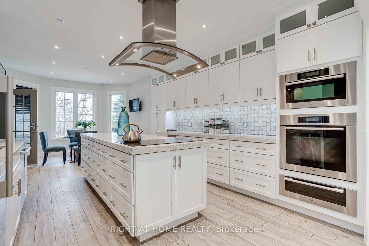 Photo 9 of 35 Wilson House Drive, Whitby, Rural Whitby — HOMEH